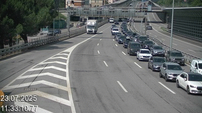 Webcam sur l'A2 en Suisse juste après le passage de la frontière italienne. Vue orientée vers Lugano