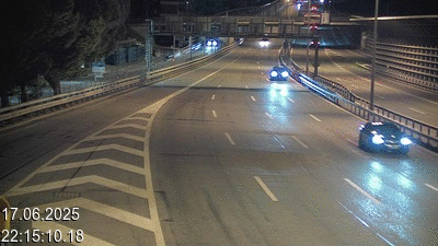 Webcam sur l'A2 en Suisse juste après le passage de la frontière italienne. Vue orientée vers Lugano
