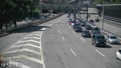 <h2>Webcam sur l'A2 en Suisse juste après le passage de la frontière italienne. Vue orientée vers Lugano</h2>