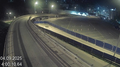 <h2>Webcam à la frontière entre la Suisse et l'Italie. Vue sur le parking camions du poste frontière de l'A2 en Suisse à Chiasso</h2>