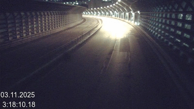 Webcam sur l'A2 en Suisse, à 1 kilomètre de la frontière avec l'Italie. Vue orientée vers Come