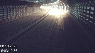 Webcam sur l'A2 en Suisse, à 1 kilomètre de la frontière avec l'Italie. Vue orientée vers Come