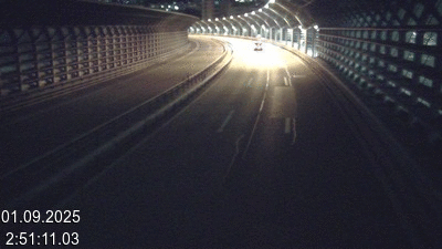 <h2>Webcam sur l'A2 en Suisse, à 1 kilomètre de la frontière avec l'Italie. Vue orientée vers Come</h2>