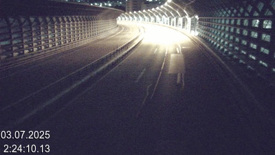 Webcam sur l'A2 en Suisse, à 1 kilomètre de la frontière avec l'Italie. Vue orientée vers Come