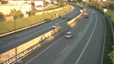 Caméra à hauteur de la station service de Coldrerio, avant Balerna. Vue orientée vers la frontière avec l'Italie se trouvant à 3 kilomètres.