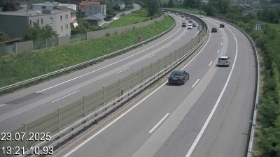 Caméra à hauteur de la station service de Coldrerio, avant Balerna. Vue orientée vers la frontière avec l'Italie se trouvant à 3 kilomètres.