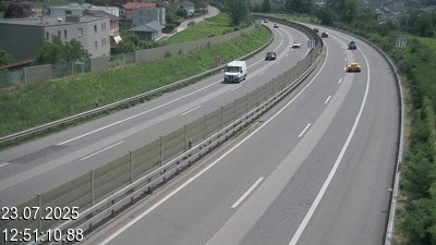 Caméra à hauteur de la station service de Coldrerio, avant Balerna. Vue orientée vers la frontière avec l'Italie se trouvant à 3 kilomètres.