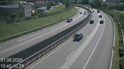 <h2>Caméra à hauteur de la station service de Coldrerio, avant Balerna. Vue orientée vers la frontière avec l'Italie se trouvant à 3 kilomètres.</h2>