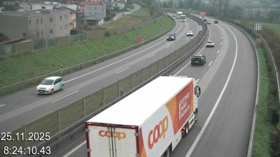 Caméra à hauteur de la station service de Coldrerio, avant Balerna. Vue orientée vers la frontière avec l'Italie se trouvant à 3 kilomètres.