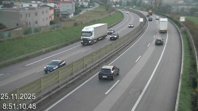 <h2>Caméra à hauteur de la station service de Coldrerio, avant Balerna. Vue orientée vers la frontière avec l'Italie se trouvant à 3 kilomètres.</h2>
