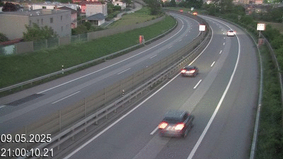 Caméra à hauteur de la station service de Coldrerio, avant Balerna. Vue orientée vers la frontière avec l'Italie se trouvant à 3 kilomètres.