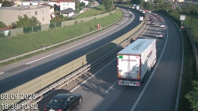 <h2>Caméra à hauteur de la station service de Coldrerio, avant Balerna. Vue orientée vers la frontière avec l'Italie se trouvant à 3 kilomètres.</h2>
