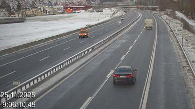 Webcam située à hauteur de l'aéroport d'Ambri à Quinto. Vue orientée vers le nord