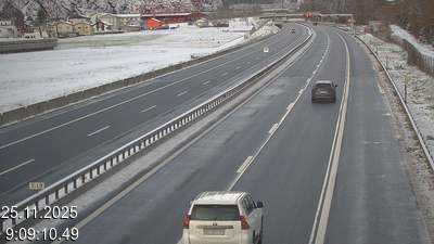 Webcam située à hauteur de l'aéroport d'Ambri à Quinto. Vue orientée vers le nord
