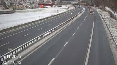 Webcam située à hauteur de l'aéroport d'Ambri à Quinto. Vue orientée vers le nord