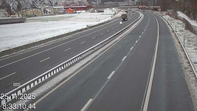 Webcam située à hauteur de l'aéroport d'Ambri à Quinto. Vue orientée vers le nord