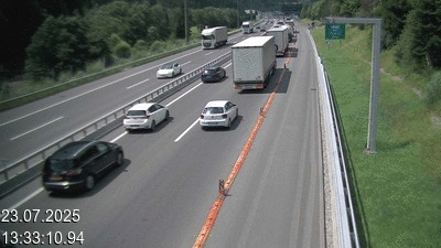Webcam située à Quinto, avant Airolo et le Tunnel du Gothard. Vue orientée vers le nord