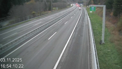 Webcam située à Quinto, avant Airolo et le Tunnel du Gothard. Vue orientée vers le nord