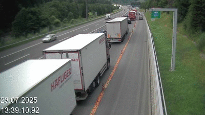 Webcam située à Quinto, avant Airolo et le Tunnel du Gothard. Vue orientée vers le nord