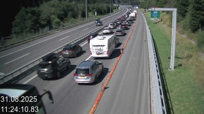 <h2>Webcam située à Quinto, avant Airolo et le Tunnel du Gothard. Vue orientée vers le nord</h2>