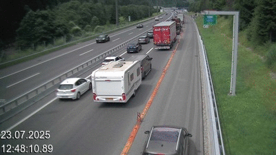 Webcam située à Quinto, avant Airolo et le Tunnel du Gothard. Vue orientée vers le nord