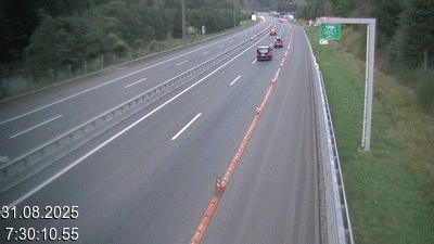 Webcam située à Quinto, avant Airolo et le Tunnel du Gothard. Vue orientée vers le nord