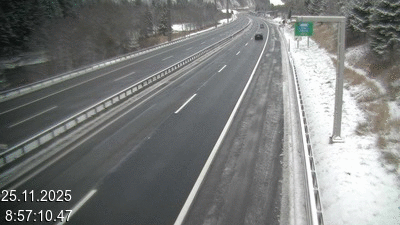 Webcam située à Quinto, avant Airolo et le Tunnel du Gothard. Vue orientée vers le nord