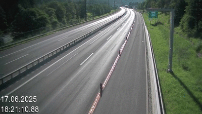 <h2>Webcam située à Quinto, avant Airolo et le Tunnel du Gothard. Vue orientée vers le nord</h2>