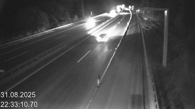 Webcam située à Quinto, avant Airolo et le Tunnel du Gothard. Vue orientée vers le nord