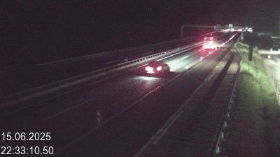 Webcam à 500 mètres de la station service San Gottardo Sud (Stalvedro) avant le tunnel du Gothard à Airolo sur l'autoroute A2 en Suisse en direction de Bâle