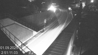 <h2>Webcam avant le tunnel du Gothard à Airolo sur l'autoroute A2 en Suisse. Vue orientée vers le nord</h2>