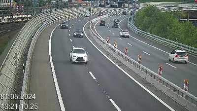 Webcam sur l'A2 en Suisse à Melide, au sud de Lugano. Vue orientée vers Como et Milan