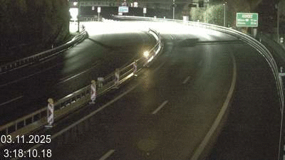 Webcam sur l'A2 en Suisse au sud de Lugano, à l'entrée du tunnel San Salvatore (Galleria Grancia). Vue orientée vers Como et Milan