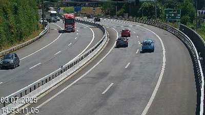 Webcam sur l'A2 en Suisse au sud de Lugano, à l'entrée du tunnel San Salvatore (Galleria Grancia). Vue orientée vers Como et Milan