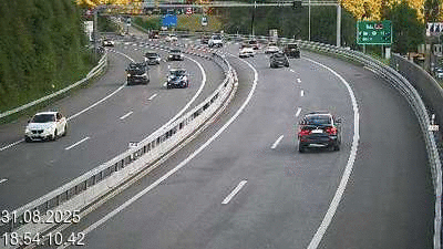 Webcam sur l'A2 en Suisse au sud de Lugano, à l'entrée du tunnel San Salvatore (Galleria Grancia). Vue orientée vers Como et Milan