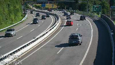 Webcam sur l'A2 en Suisse au sud de Lugano, à l'entrée du tunnel San Salvatore (Galleria Grancia). Vue orientée vers Como et Milan