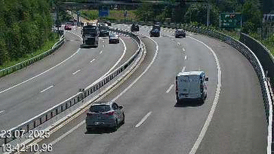 Webcam sur l'A2 en Suisse au sud de Lugano, à l'entrée du tunnel San Salvatore (Galleria Grancia). Vue orientée vers Como et Milan