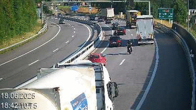 Webcam sur l'A2 en Suisse au sud de Lugano, à l'entrée du tunnel San Salvatore (Galleria Grancia). Vue orientée vers Como et Milan